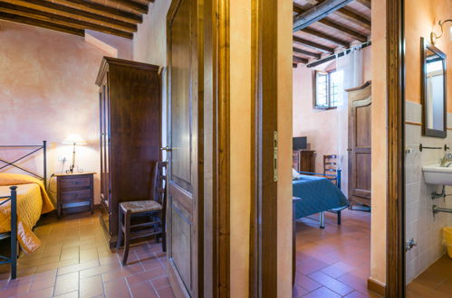 Foto 19 - Apartment mit 3 Schlafzimmern in Greve in Chianti mit schwimmbad und garten