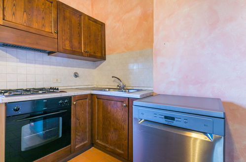 Photo 10 - 3 bedroom Apartment in Greve in Chianti with swimming pool and garden