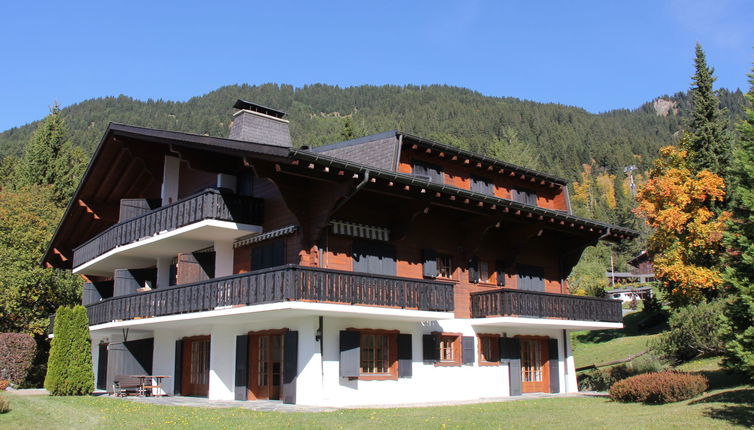 Photo 1 - Appartement de 3 chambres à Ollon avec terrasse et vues sur la montagne