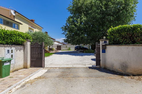 Foto 20 - Appartamento con 1 camera da letto a Poreč con piscina e giardino