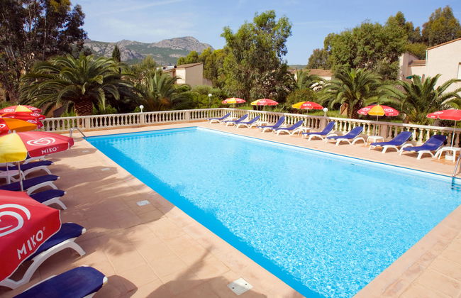 Apartment mit 2 Schlafzimmern in Calvi mit schwimmbad und garten - Foto 1