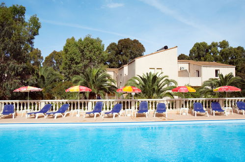 Photo 1 - Appartement de 2 chambres à Calvi avec piscine et jardin