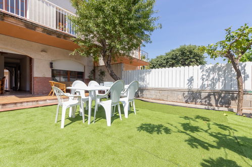 Photo 22 - 3 bedroom House in Torredembarra with swimming pool and garden