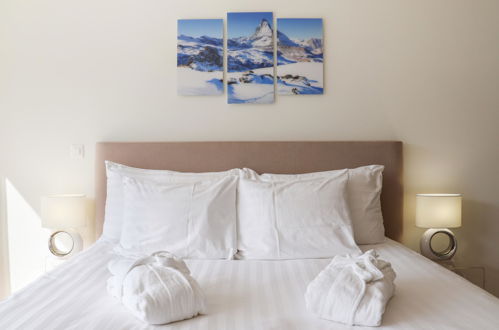 Foto 3 - Apartamento de 1 habitación en Montreux con piscina y vistas a la montaña
