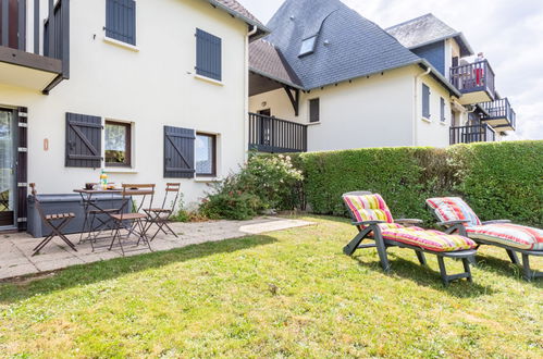 Photo 2 - 2 bedroom Apartment in Cabourg with garden