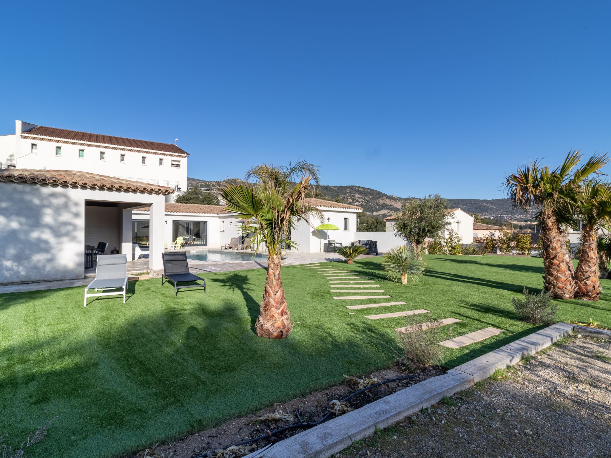 Photo 17 - Maison de 3 chambres à Le Plan-de-la-Tour avec piscine privée et jardin