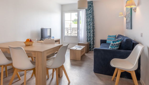 Apartment mit 1 Schlafzimmer in Rivedoux-Plage mit schwimmbad und terrasse - Foto 4