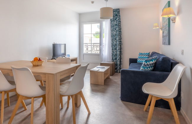 Apartment mit 1 Schlafzimmer in Rivedoux-Plage mit schwimmbad und terrasse - Foto 4