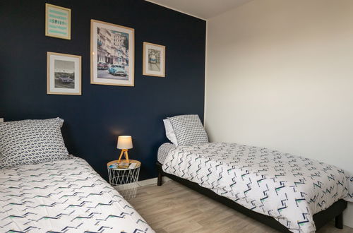 Photo 19 - 4 bedroom House in Cléder with private pool and garden