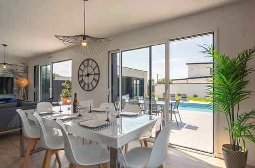 Photo 10 - 4 bedroom House in Cléder with private pool and garden