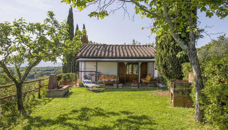 Photo 1 - Maison de 2 chambres à Castelfranco Piandiscò avec piscine et jardin