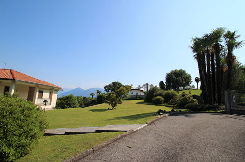 Foto 38 - Casa con 4 camere da letto a Porto Valtravaglia con piscina privata e giardino