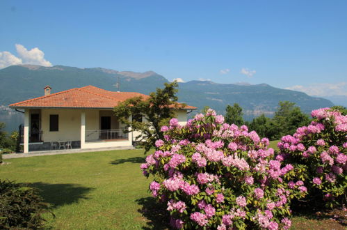 Foto 34 - Casa de 4 habitaciones en Porto Valtravaglia con piscina privada y vistas a la montaña