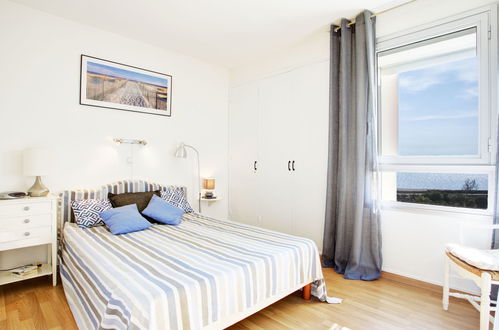 Foto 5 - Appartamento con 2 camere da letto a Le Barcarès con vista mare