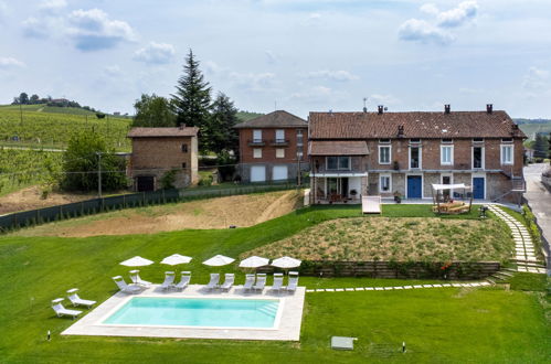 Foto 30 - Apartamento de 1 quarto em Calosso com piscina e jardim