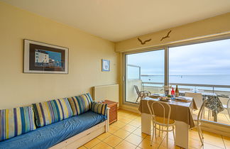 Photo 2 - Apartment in Quiberon with terrace