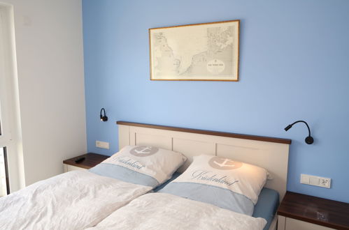 Foto 5 - Appartamento con 3 camere da letto a Butjadingen con sauna e vista mare