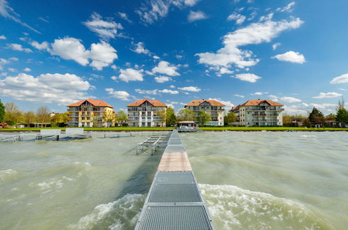 Foto 33 - Apartment mit 1 Schlafzimmer in Balatonőszöd mit blick auf die berge