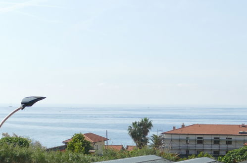 Photo 1 - Appartement de 1 chambre à Santo Stefano al Mare avec vues à la mer