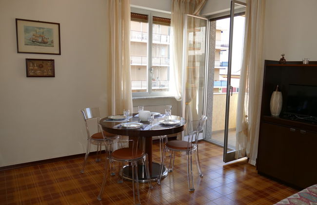 Apartamento de 2 quartos em Santo Stefano al Mare - Foto 2