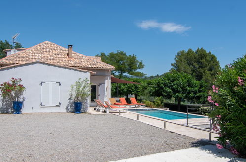 Foto 28 - Casa de 4 quartos em Salernes com piscina privada e jardim