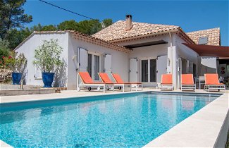 Photo 1 - Maison de 4 chambres à Salernes avec piscine privée et terrasse