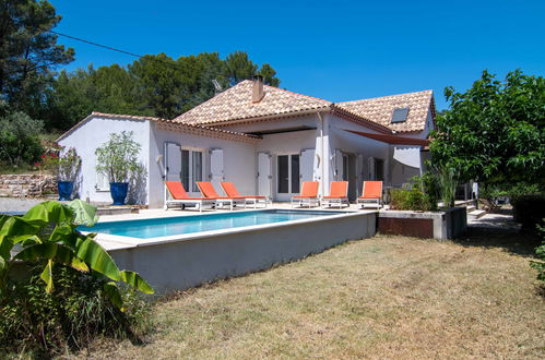 Photo 6 - Maison de 4 chambres à Salernes avec piscine privée et terrasse