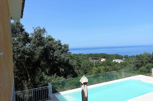 Foto 3 - Casa con 4 camere da letto a Sari-Solenzara con piscina privata e vista mare