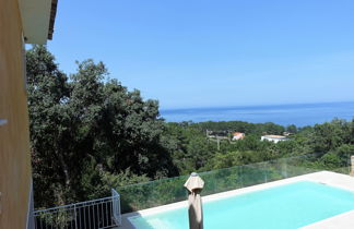 Photo 3 - Maison de 4 chambres à Sari-Solenzara avec piscine privée et vues à la mer