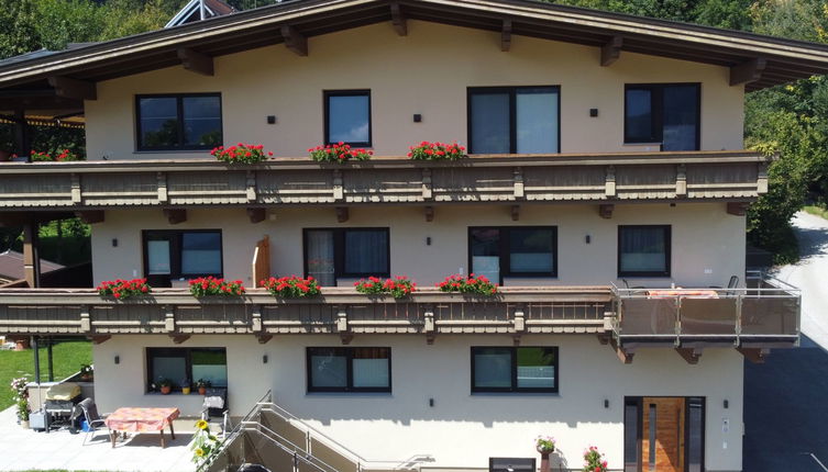 Photo 1 - Appartement de 2 chambres à Aschau im Zillertal avec vues sur la montagne