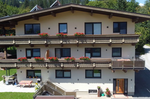 Foto 1 - Apartamento de 2 habitaciones en Aschau im Zillertal con vistas a la montaña