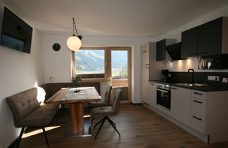 Photo 2 - Appartement de 2 chambres à Aschau im Zillertal avec vues sur la montagne