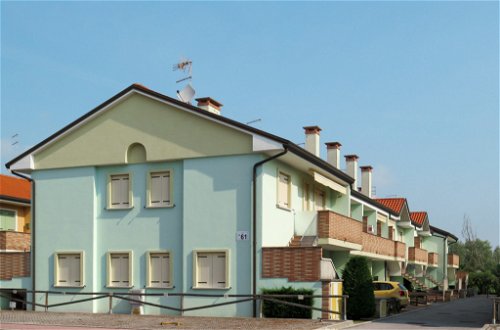Foto 16 - Apartamento de 2 habitaciones en Rosolina con piscina y vistas al mar