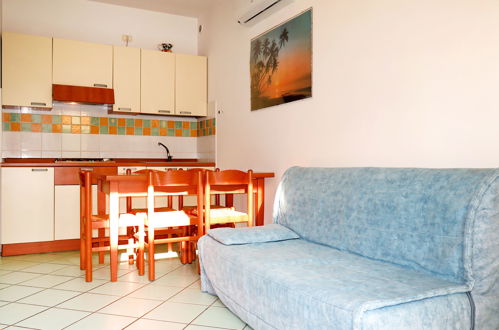 Foto 6 - Apartamento de 2 habitaciones en Rosolina con piscina y vistas al mar