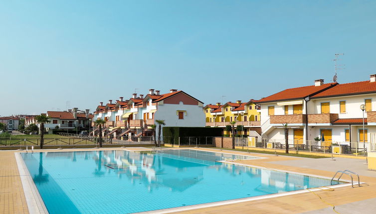 Photo 1 - Appartement de 2 chambres à Rosolina avec piscine et jardin