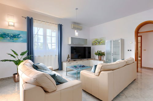 Photo 11 - 3 bedroom Apartment in Pula with private pool and garden