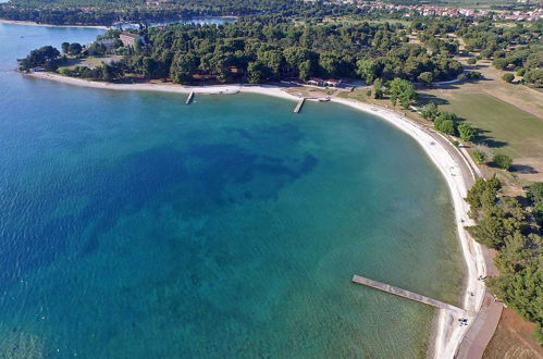 Foto 33 - Casa de 3 quartos em Pula com piscina privada e vistas do mar