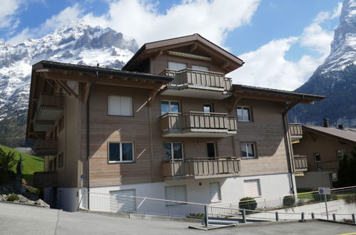 Foto 1 - Appartamento con 2 camere da letto a Grindelwald con vista sulle montagne