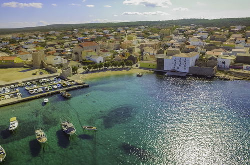 Foto 56 - Casa con 4 camere da letto a Ražanac con piscina privata e vista mare