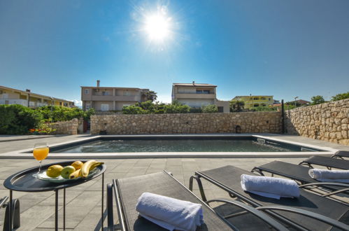 Photo 32 - Maison de 5 chambres à Ražanac avec piscine privée et jardin