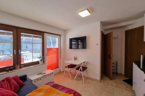 Foto 3 - Apartment mit 1 Schlafzimmer in Saas-Fee mit garten