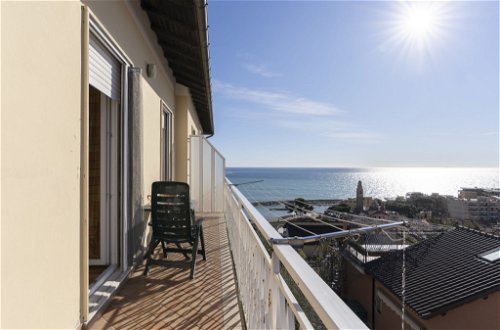 Foto 4 - Appartamento con 1 camera da letto a San Lorenzo al Mare con vista mare