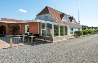 Photo 2 - 4 bedroom House in Blåvand with terrace and sauna