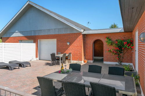 Photo 2 - Maison de 4 chambres à Blåvand avec terrasse et sauna