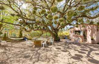 Foto 3 - Casa de 4 quartos em Le Tignet com piscina privada e vista para a montanha