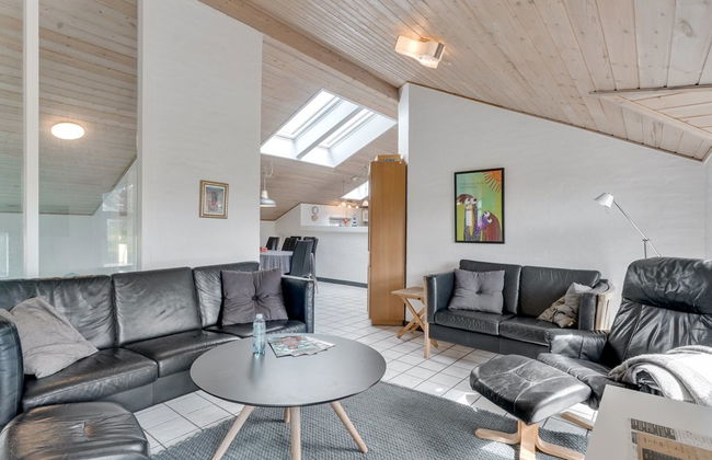 Casa de 4 quartos em Klitmøller com piscina privada e terraço - Foto 18