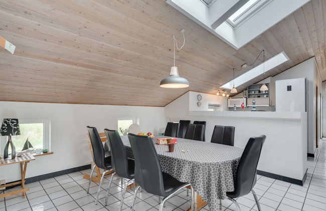 Casa de 4 quartos em Klitmøller com piscina privada e terraço - Foto 28
