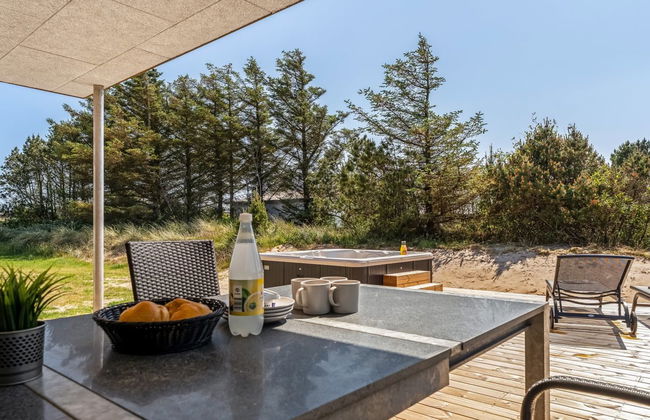 Casa de 4 quartos em Klitmøller com piscina privada e terraço - Foto 8