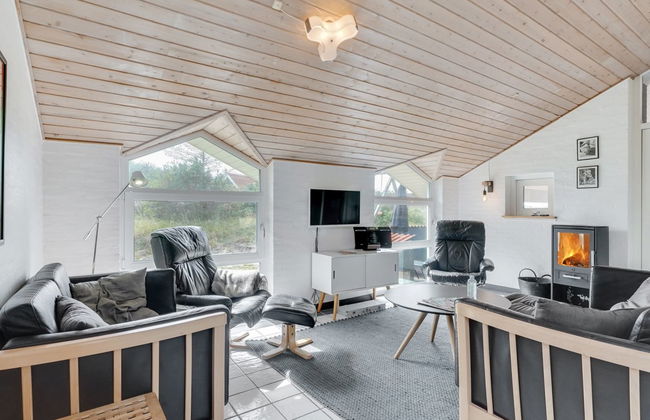 Casa de 4 quartos em Klitmøller com piscina privada e terraço - Foto 17