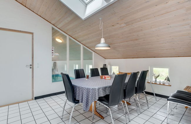 Casa de 4 quartos em Klitmøller com piscina privada e terraço - Foto 16
